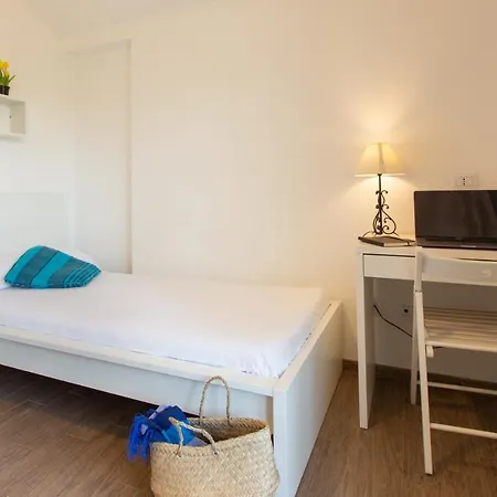 Apartment Sardinia Hostay House With Garden Sant'isidoro *