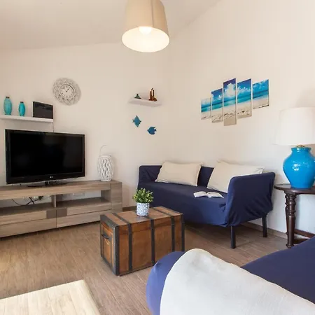 Apartamento Sardinia Hostay House With Garden Sant'isidoro *
